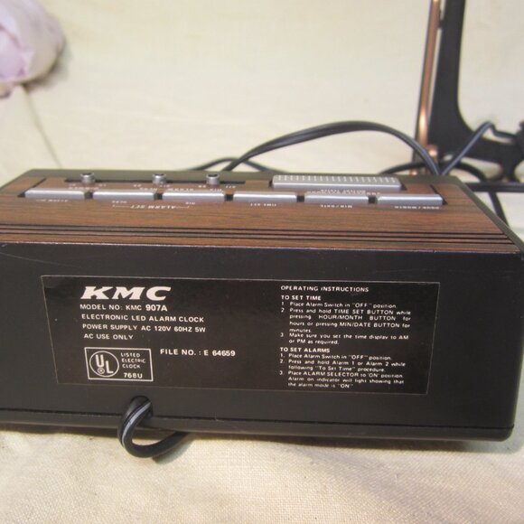 VTG KMC DIGITAL ALARM CLOCK KMC 907A - Picture 4 of 7